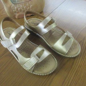 Coral Bay Women's Size 6 Bronze Sandals NEW